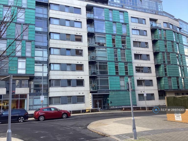 Flat Ingram Street in Leeds
