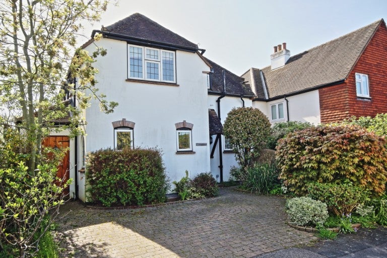 House Nursery Close in Woking