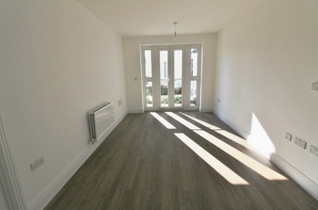 Flat Watson Lane in Southwick and Widley