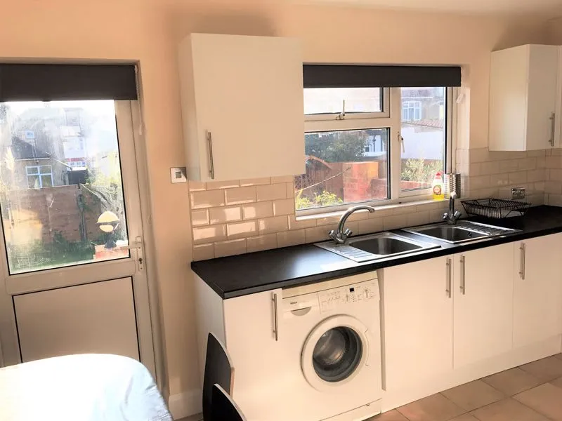 Room Fernhall Drive in Greater London