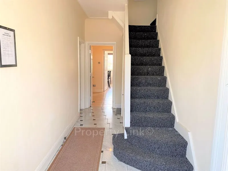 Room Fernhall Drive in Greater London