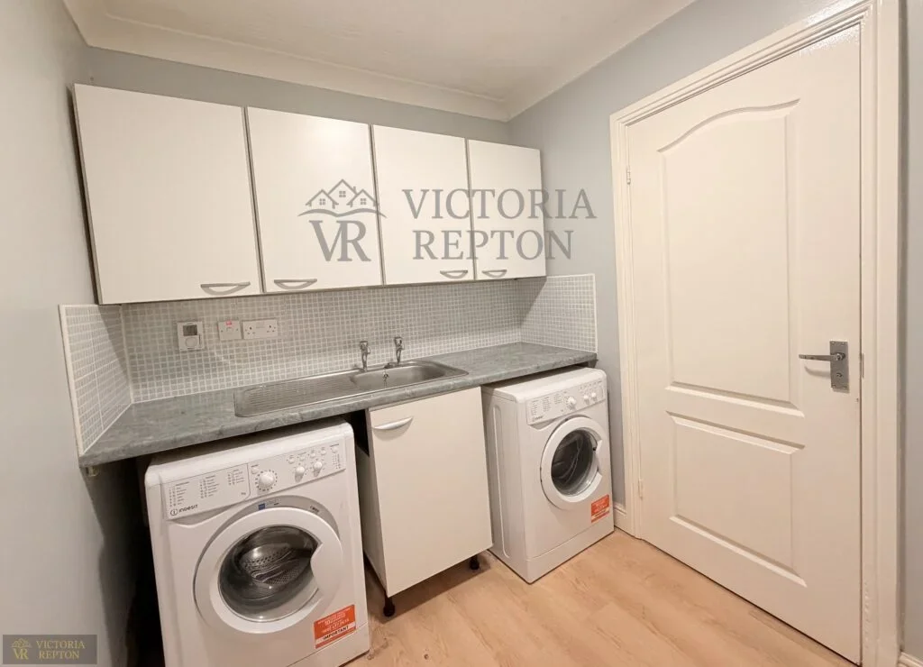 Room Clover Leaze in Bristol