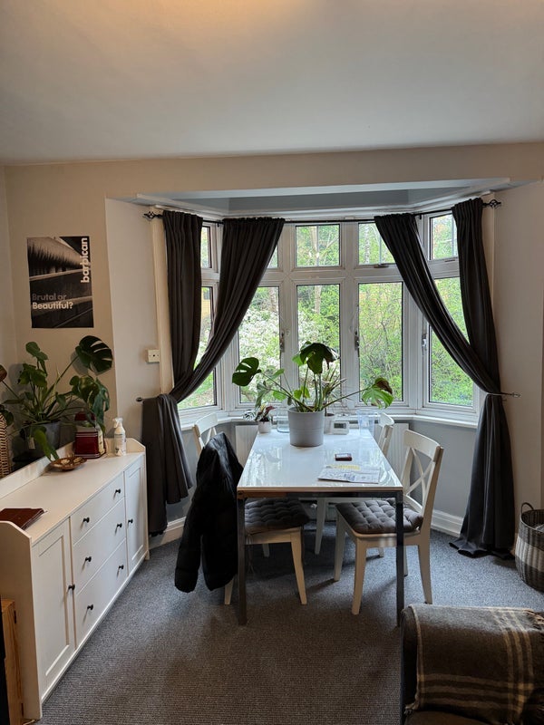 Room Frognal Court in Greater London