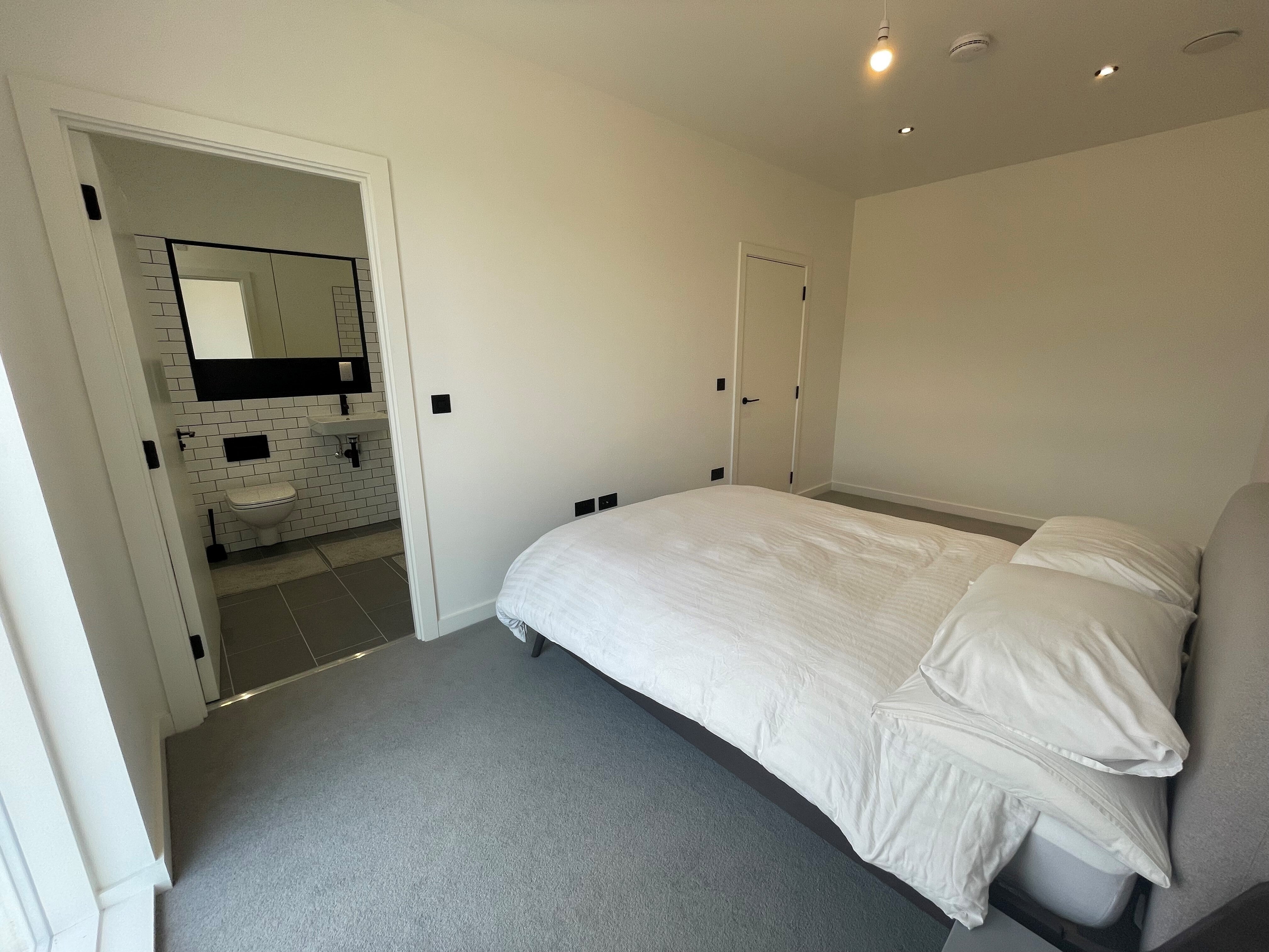 Room Icknield Port Road in Birmingham