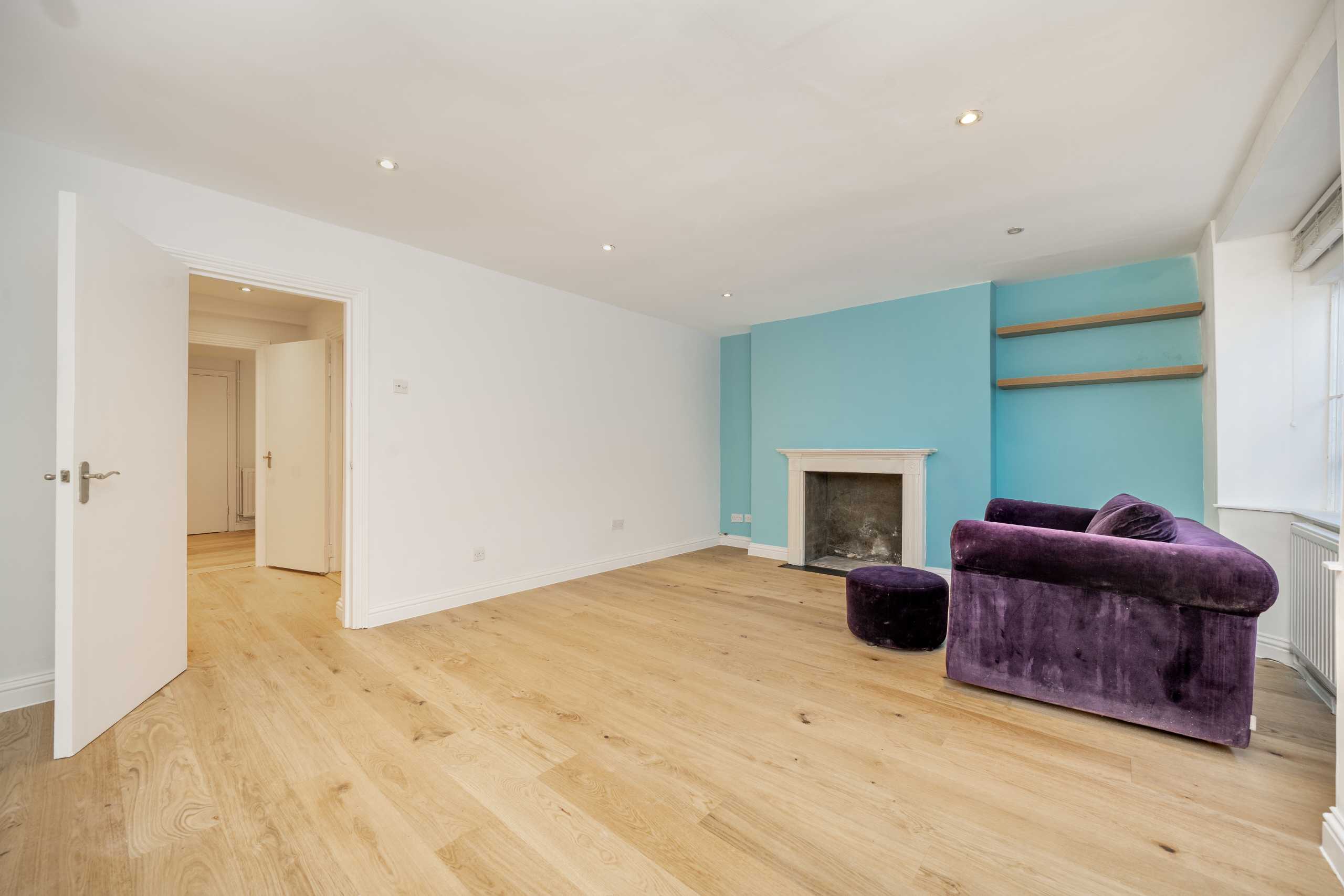 Flat Regent Square in Greater London