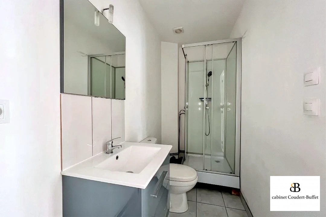 Flat Rue Eugène Perreau in Cosne-Cours-sur-Loire