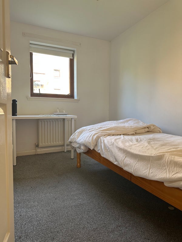 Room Grovepark Street in Glasgow