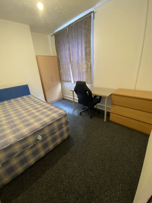 Room Russell Street in Nottingham