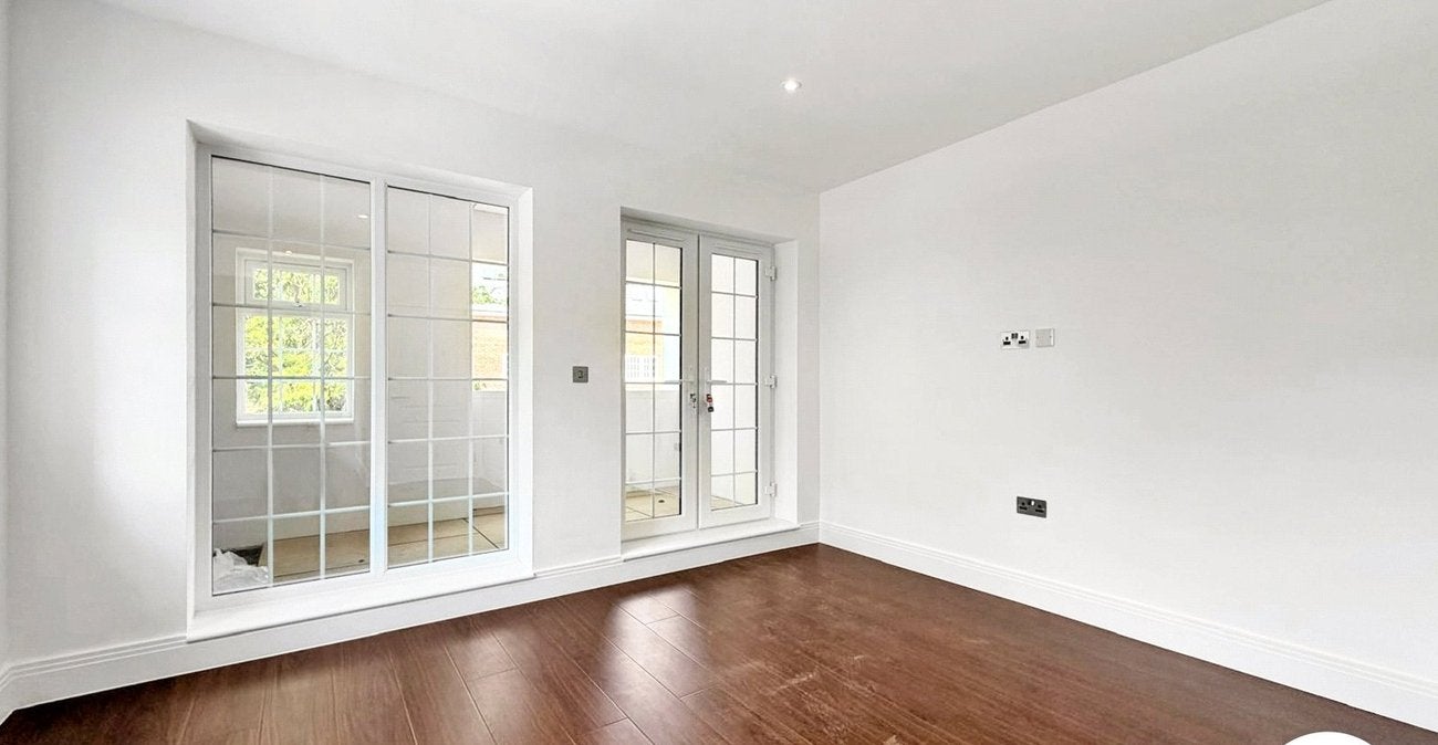 Flat Eaglesfield Road in Greater London