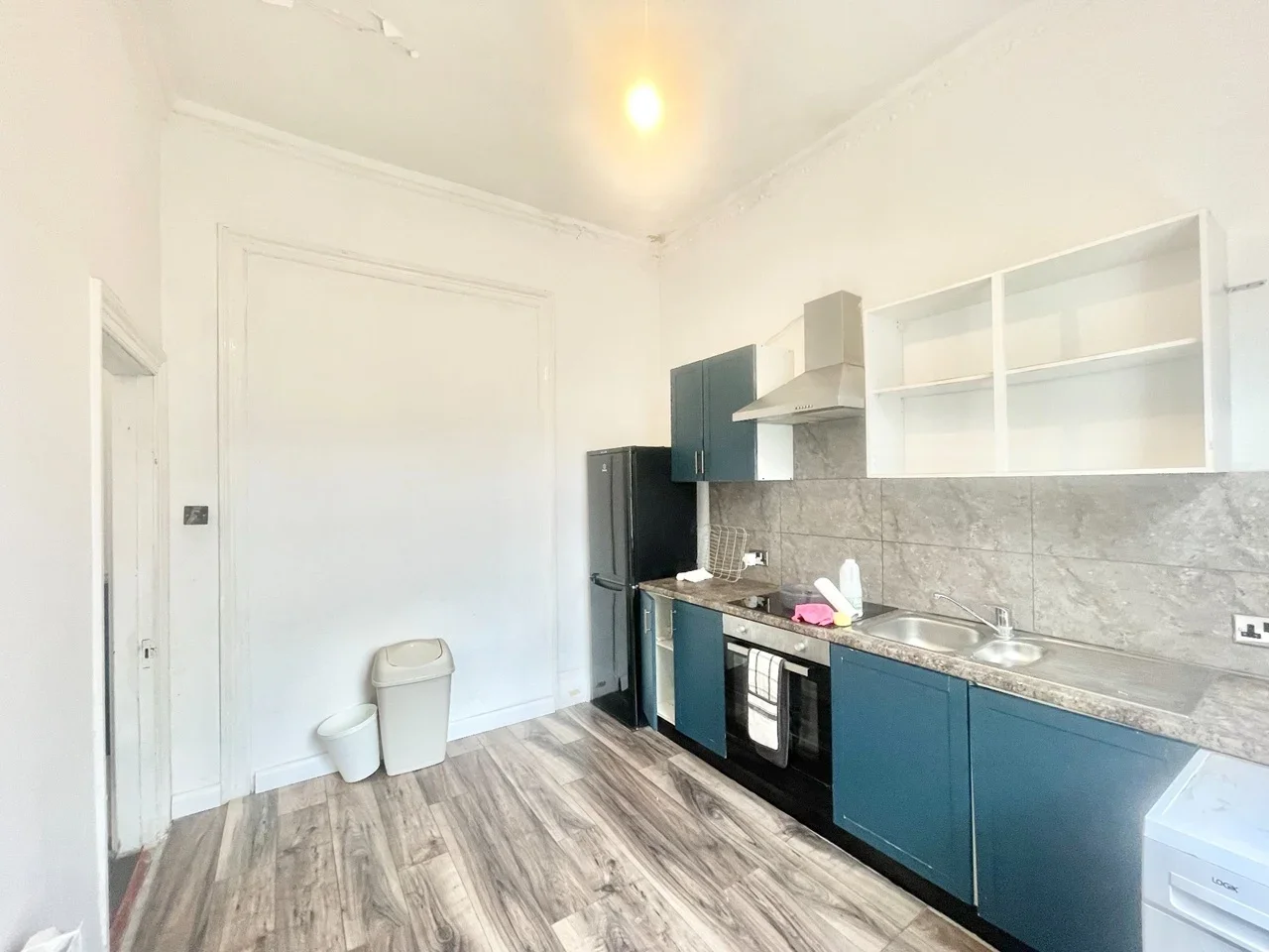 Flat Warwick Way in City of Westminster