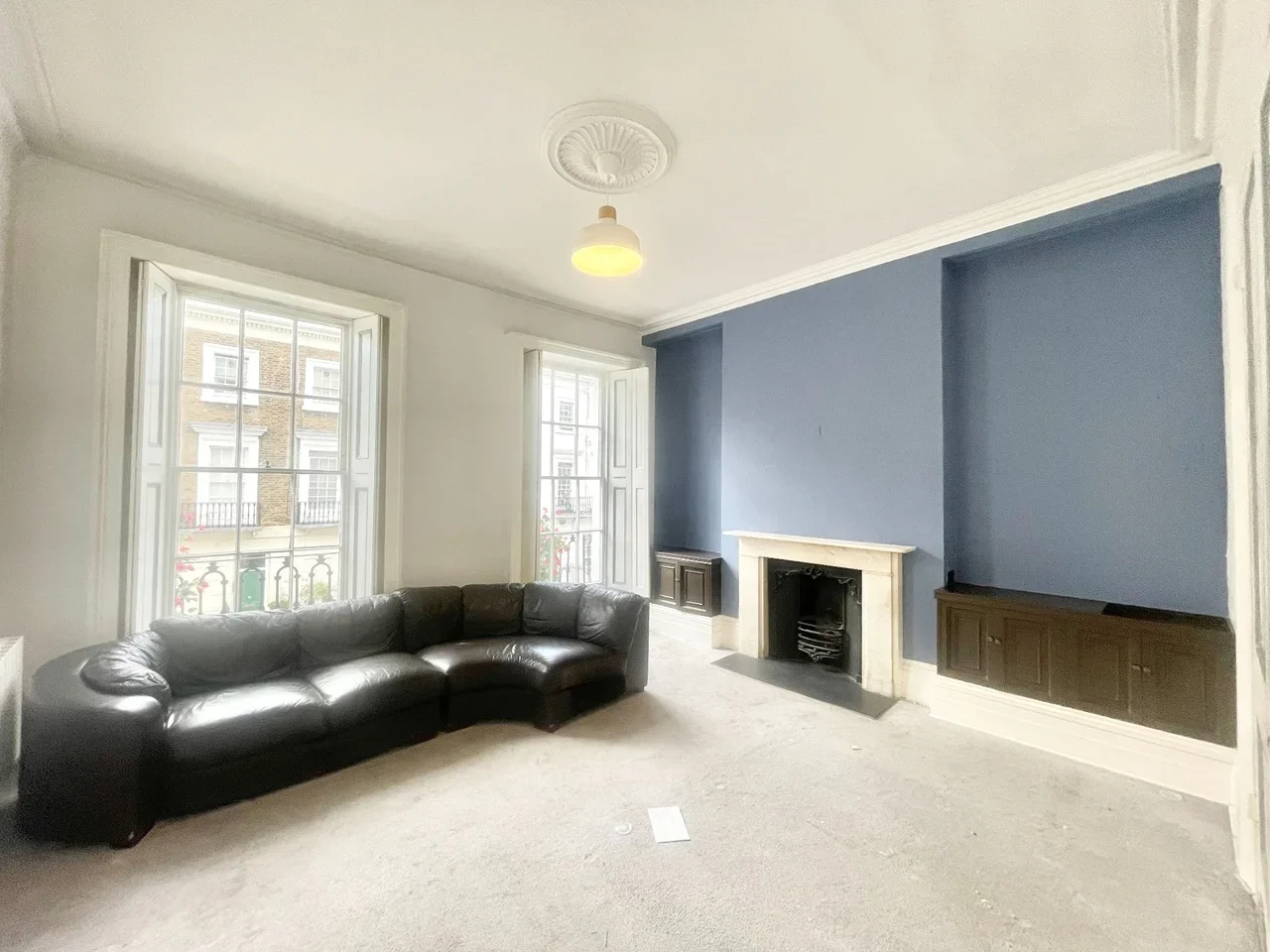 Flat Warwick Way in City of Westminster