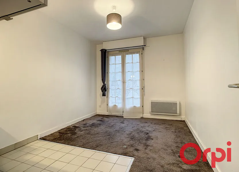 Chambre Rue Colbert à Châtenay-Malabry