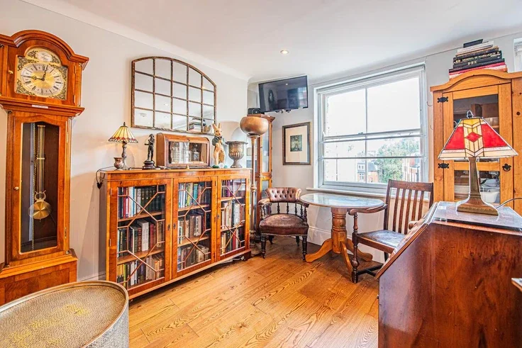 Flat Archer Street in City of Westminster