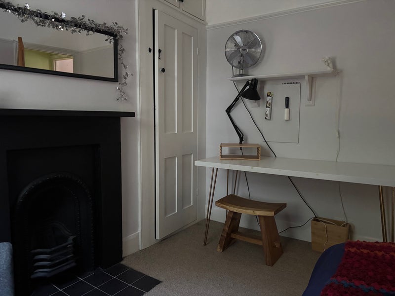 Room Faringford Road in Greater London