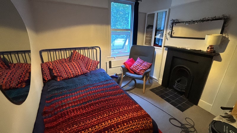 Room Faringford Road in Greater London