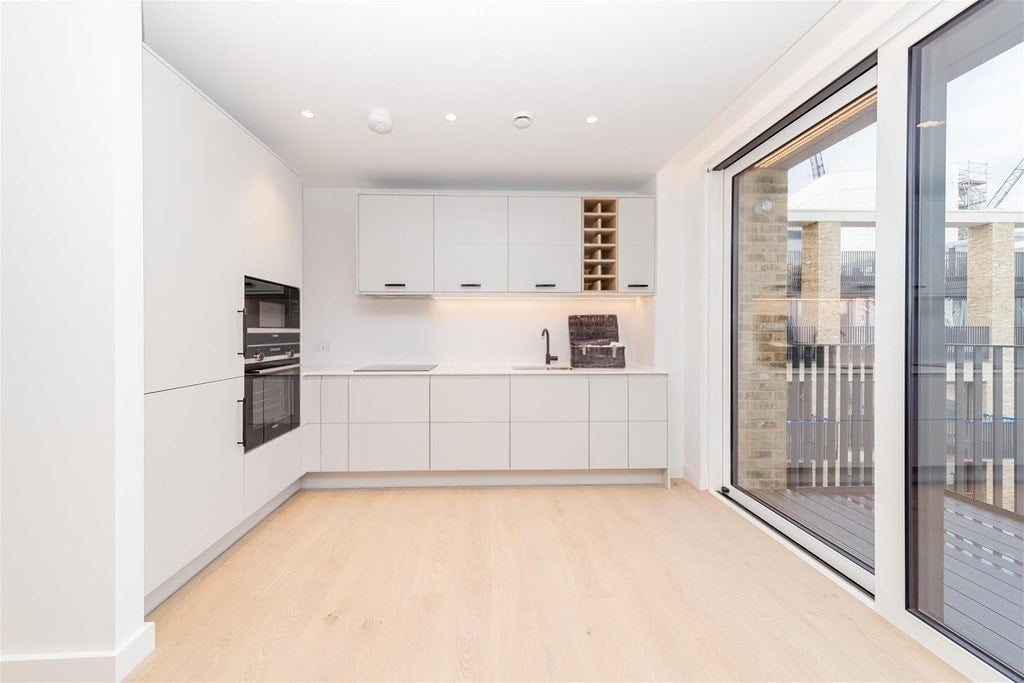 Flat Phoenix Place in Greater London