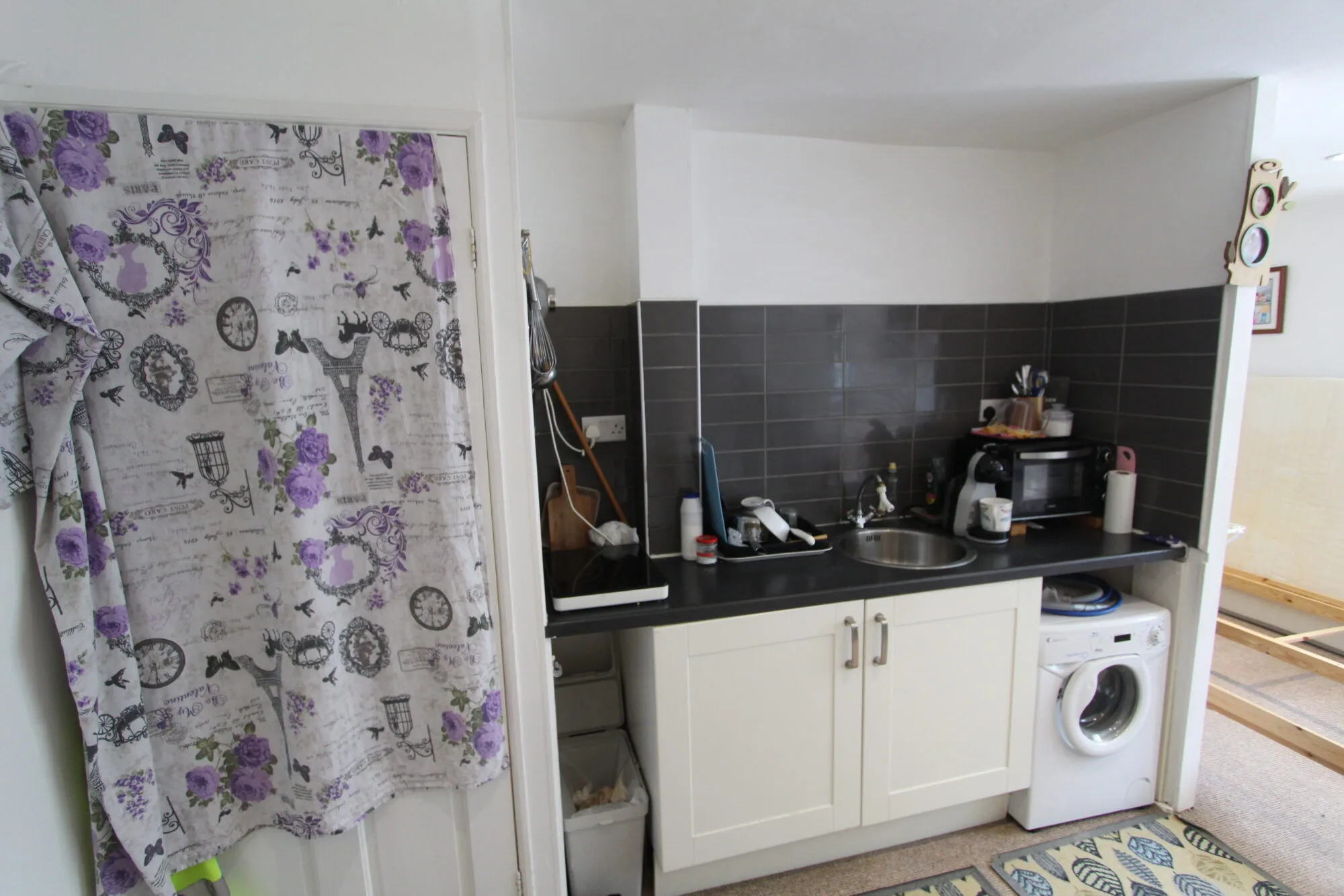 Flat Wostenholm Road in Sheffield