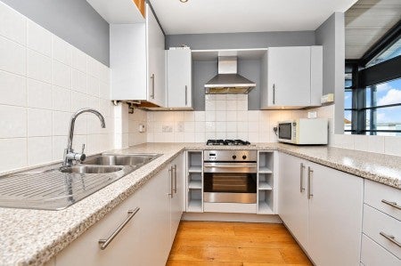 Flat Mills Court in Greater London