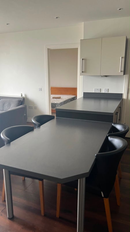 Room New Village Avenue in Greater London