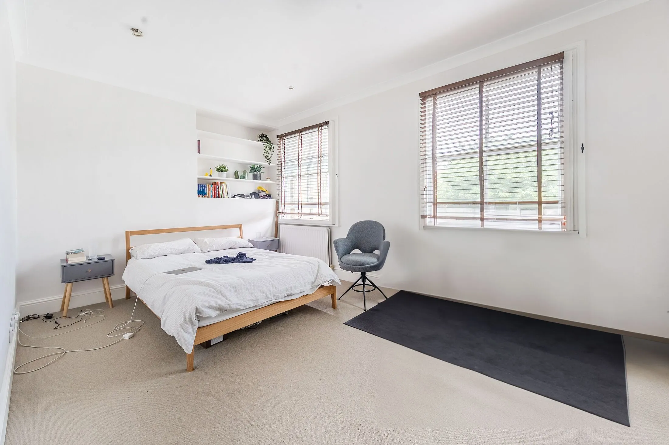 Flat Thorndike Close in Greater London