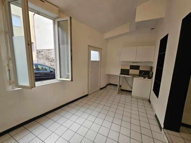 Flat Avenue Pasteur in Angers