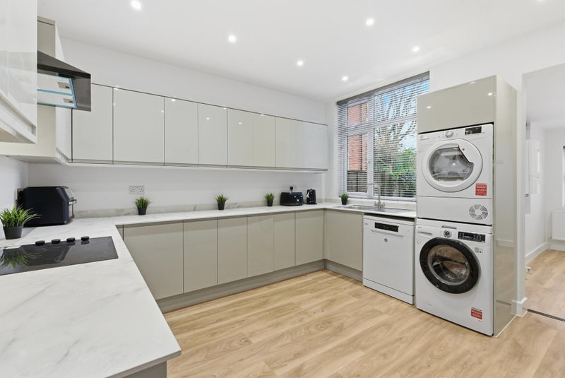 Room Milcote Road in Sandwell