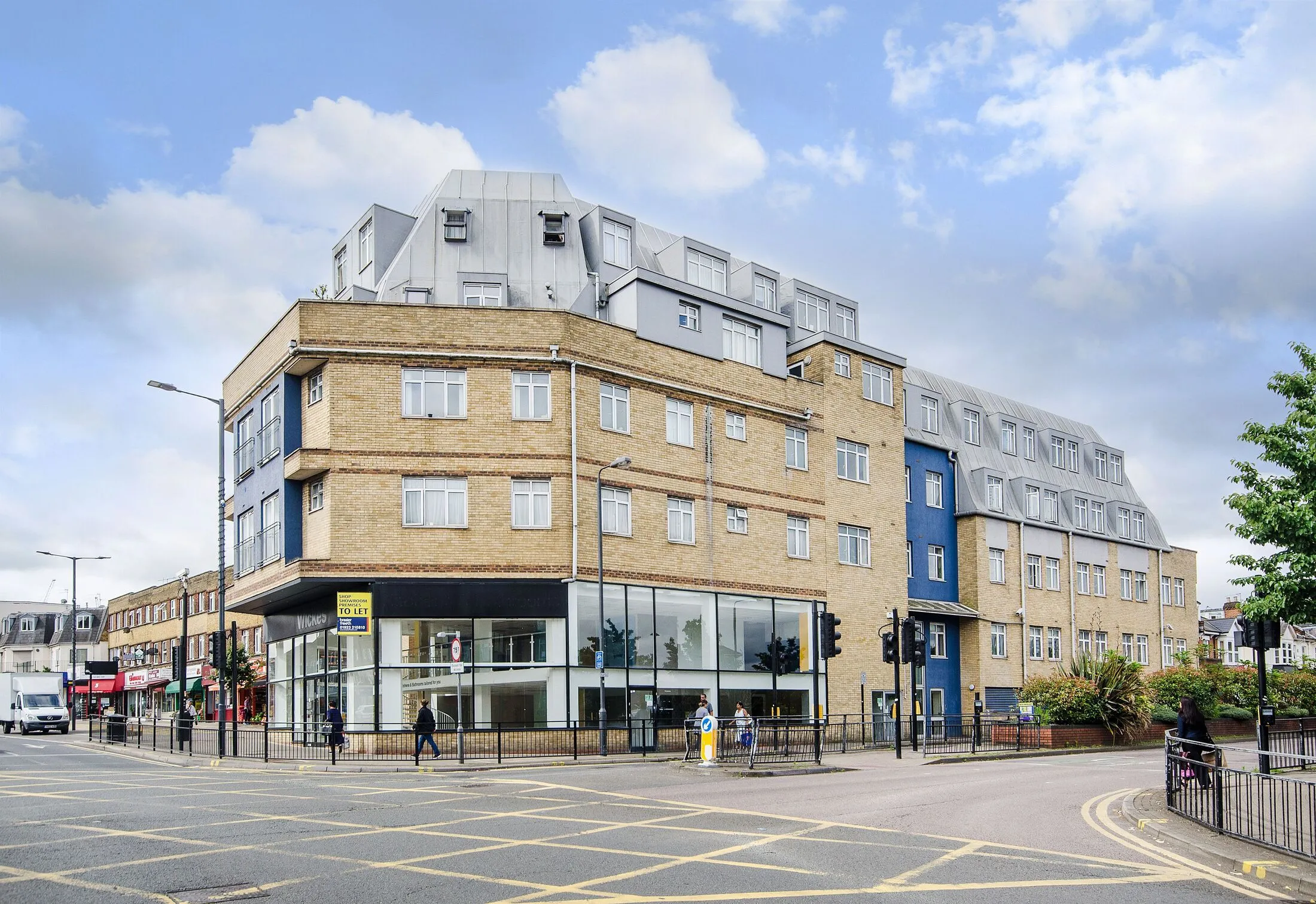 Flat Hindes Road in Greater London