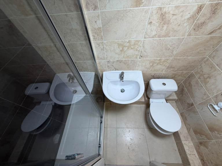 Flat Darenth Road in Greater London