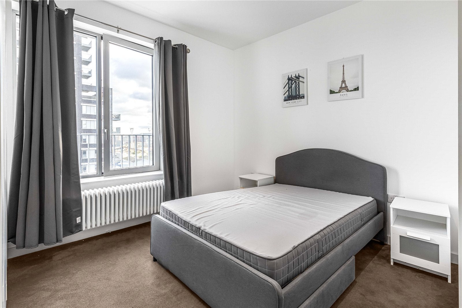 Flat Union Slip in Greater London