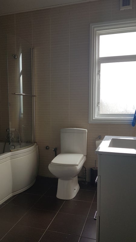 Room Forest Road in Greater London