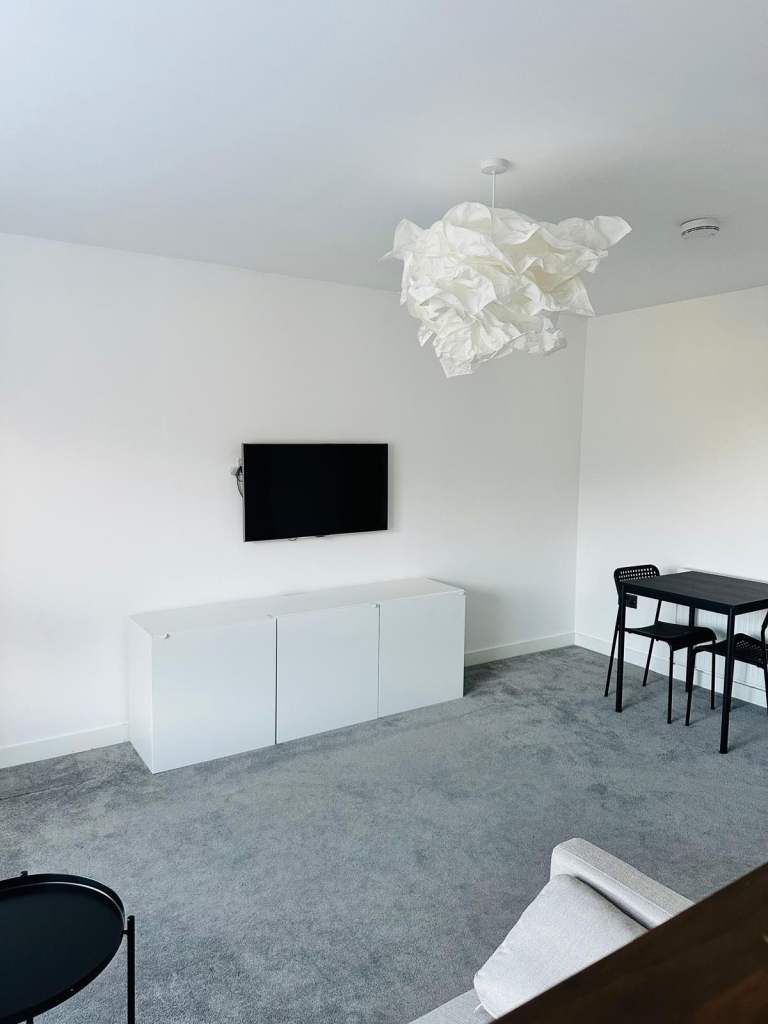 Flat Springfield Gardens in Glasgow