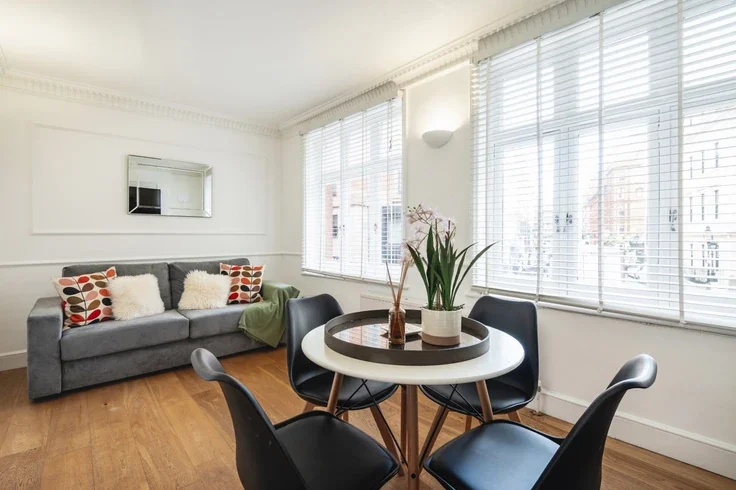 Flat Bedfordbury in City of Westminster