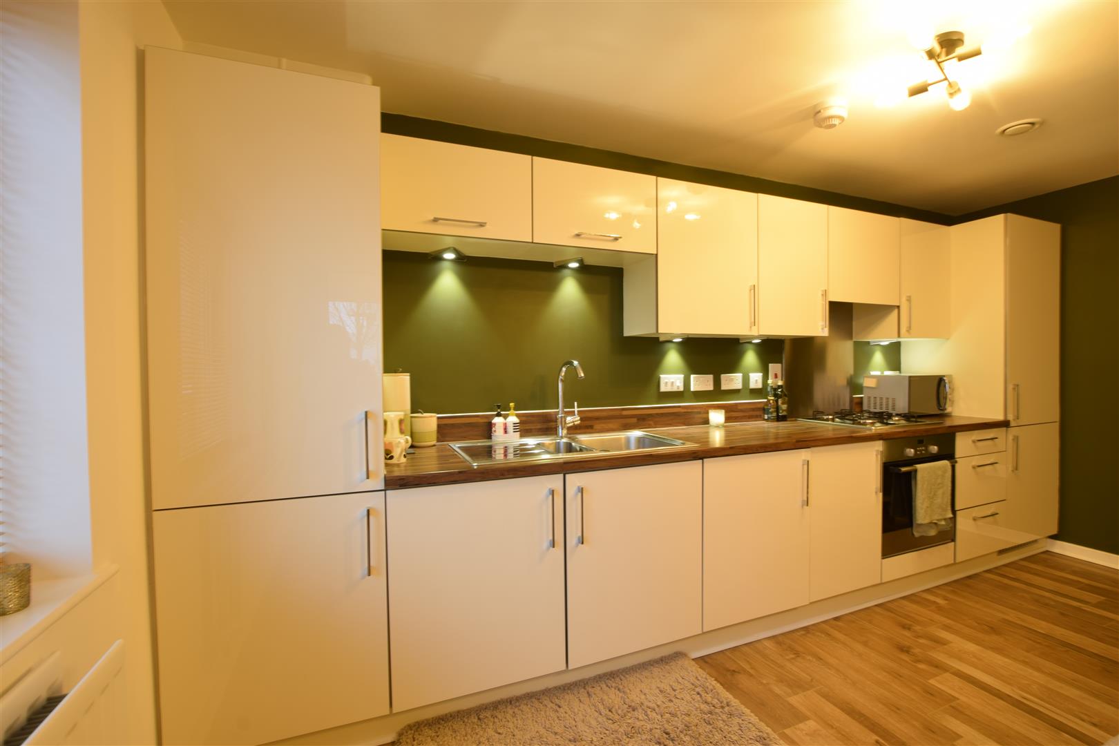 Flat Trem Elai in Penarth