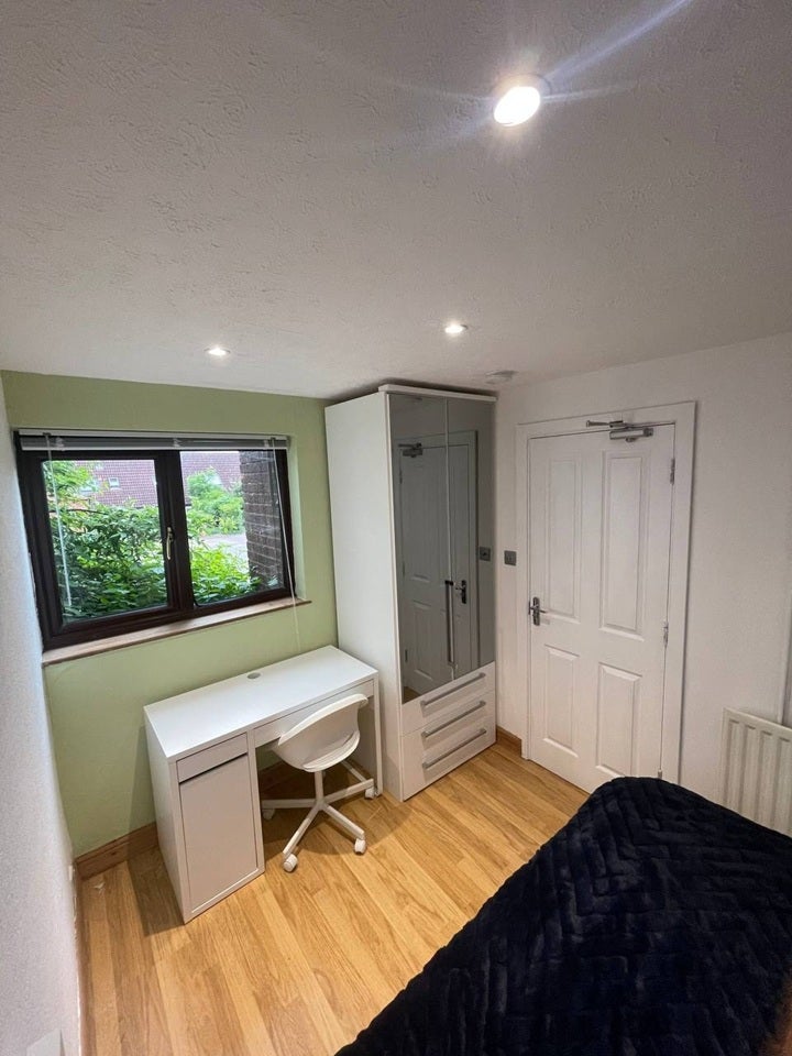 Room Langcliffe Drive in Milton Keynes