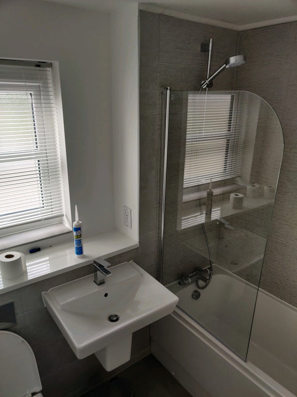 Room Raja Ahmed Street in Manchester