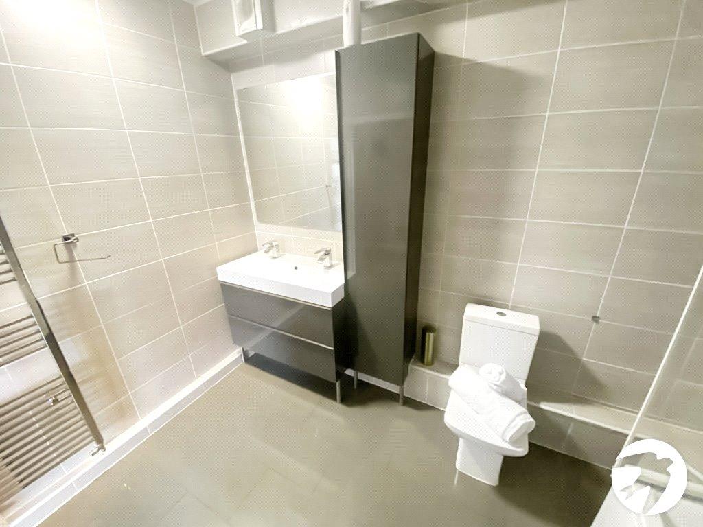 Flat Sittingbourne Road in Maidstone