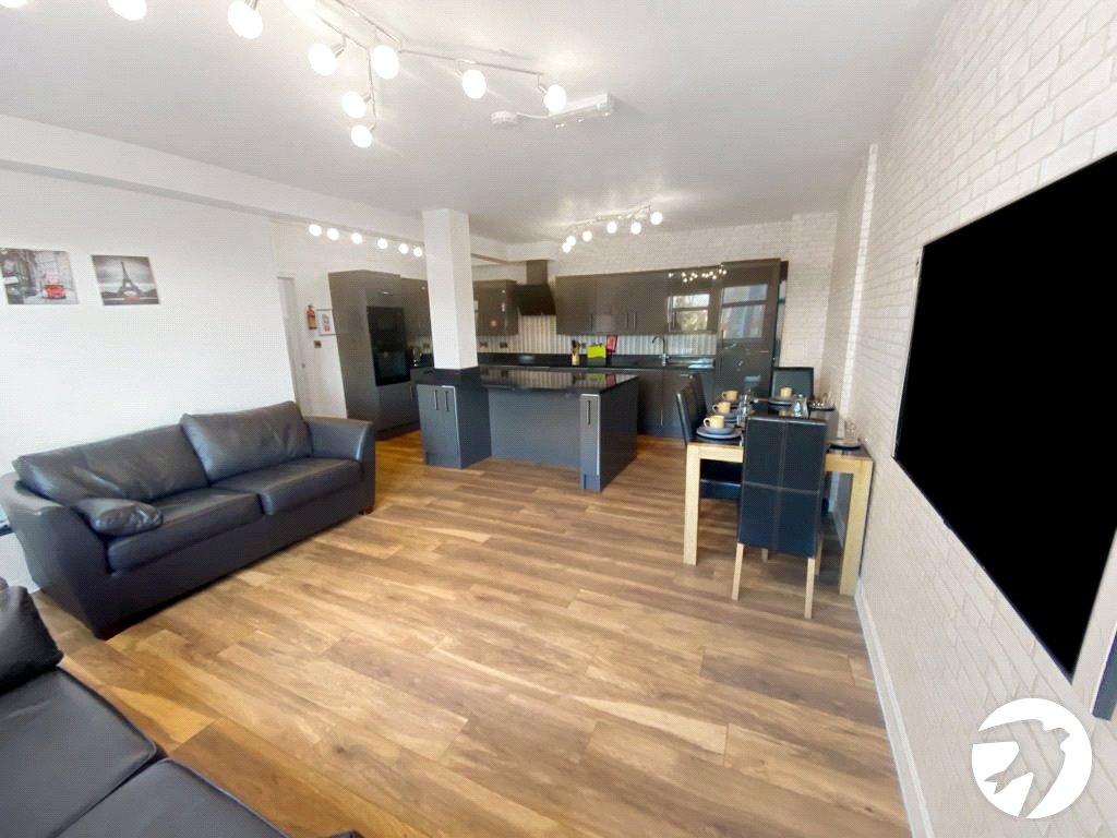 Flat Sittingbourne Road in Maidstone