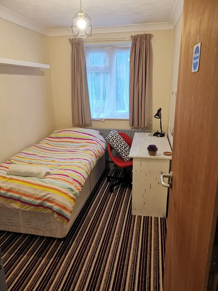 Room Mount Pleasant Road in Southampton