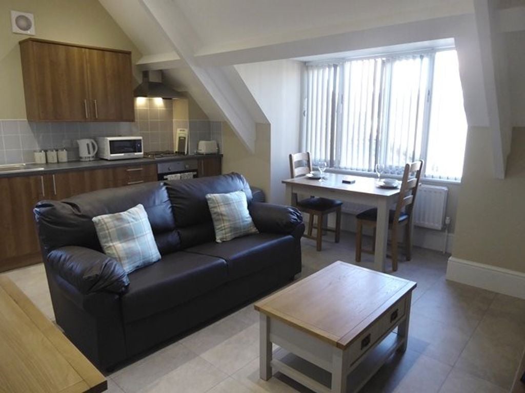 Flat Victoria Road in Barrow-in-Furness