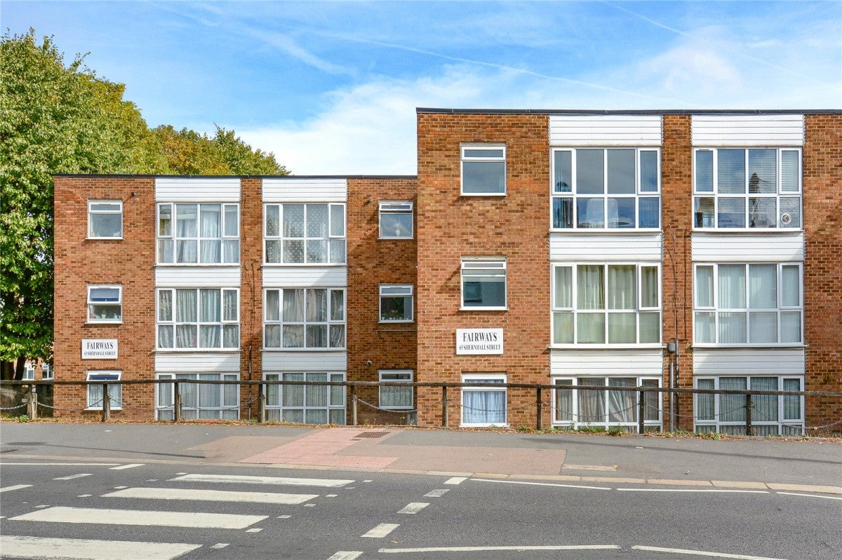 Flat Shernhall Street in Greater London