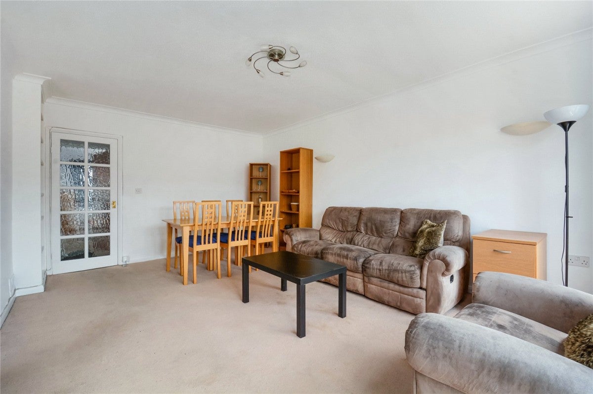 Flat Shernhall Street in Greater London