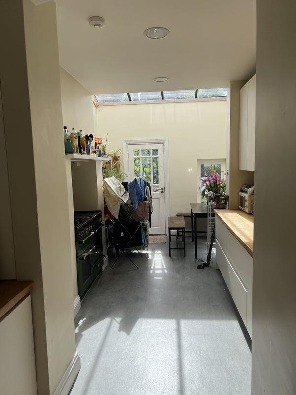 Room Caterham Road in Greater London