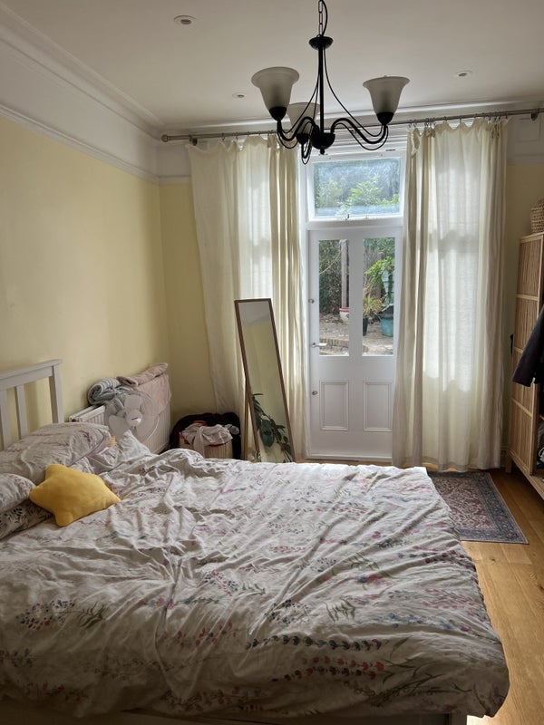 Room Caterham Road in Greater London