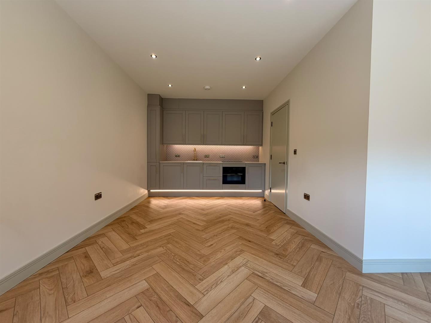 Flat Davigdor Road in Hove
