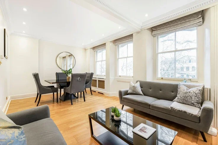Flat Rutland Gate in City of Westminster