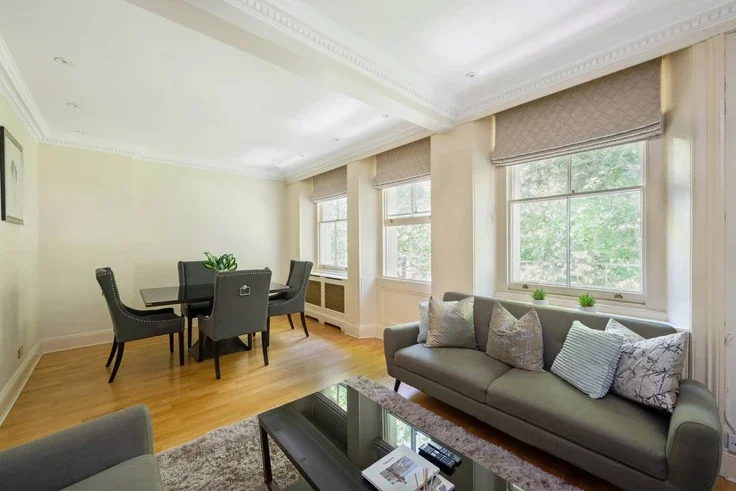 Flat Rutland Gate in City of Westminster