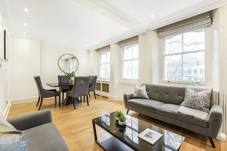 Flat Rutland Gate in City of Westminster