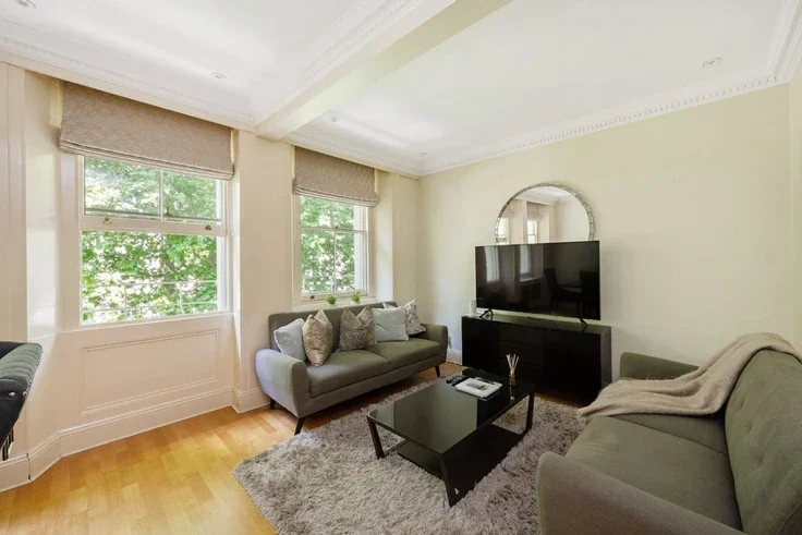 Flat Rutland Gate in City of Westminster