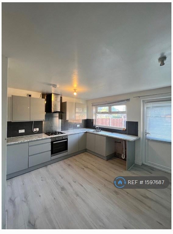House Lytton Avenue in Greater London