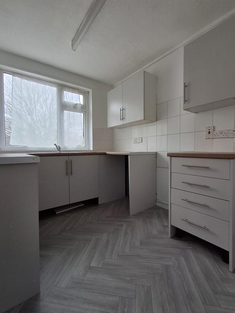 Flat Deercote in Telford